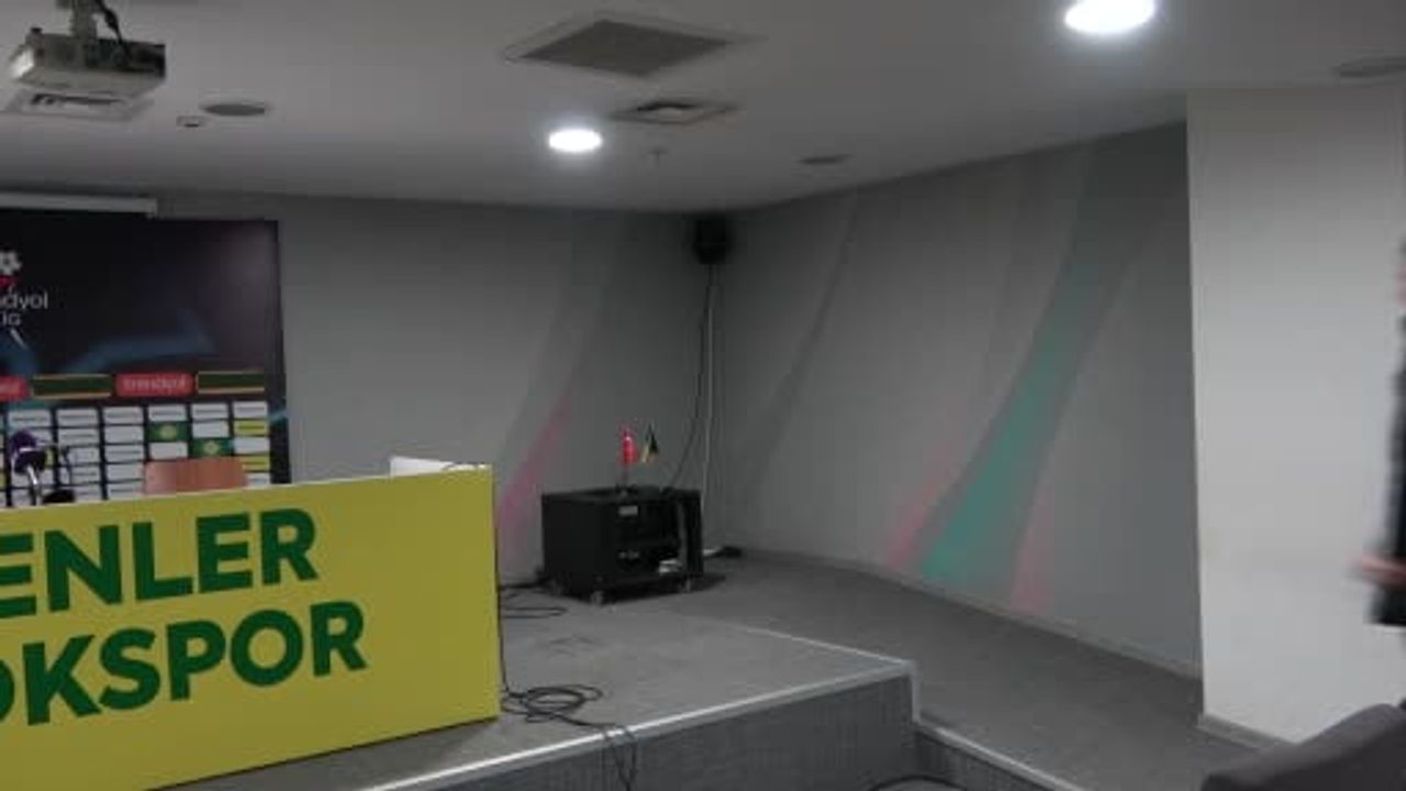 Osman Özköylü: 'Müsabakayı kaybedilmiş 2 puan olarak görüyoruz' — Esenler Erokspor 0-0 Vanspor FK