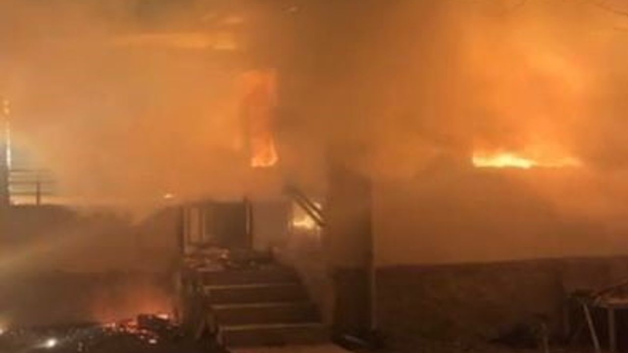 Osmaniye Düziçi’nde Müstakil Evde Çıkan Yangın İtfaiye Müdahalesiyle Söndürüldü