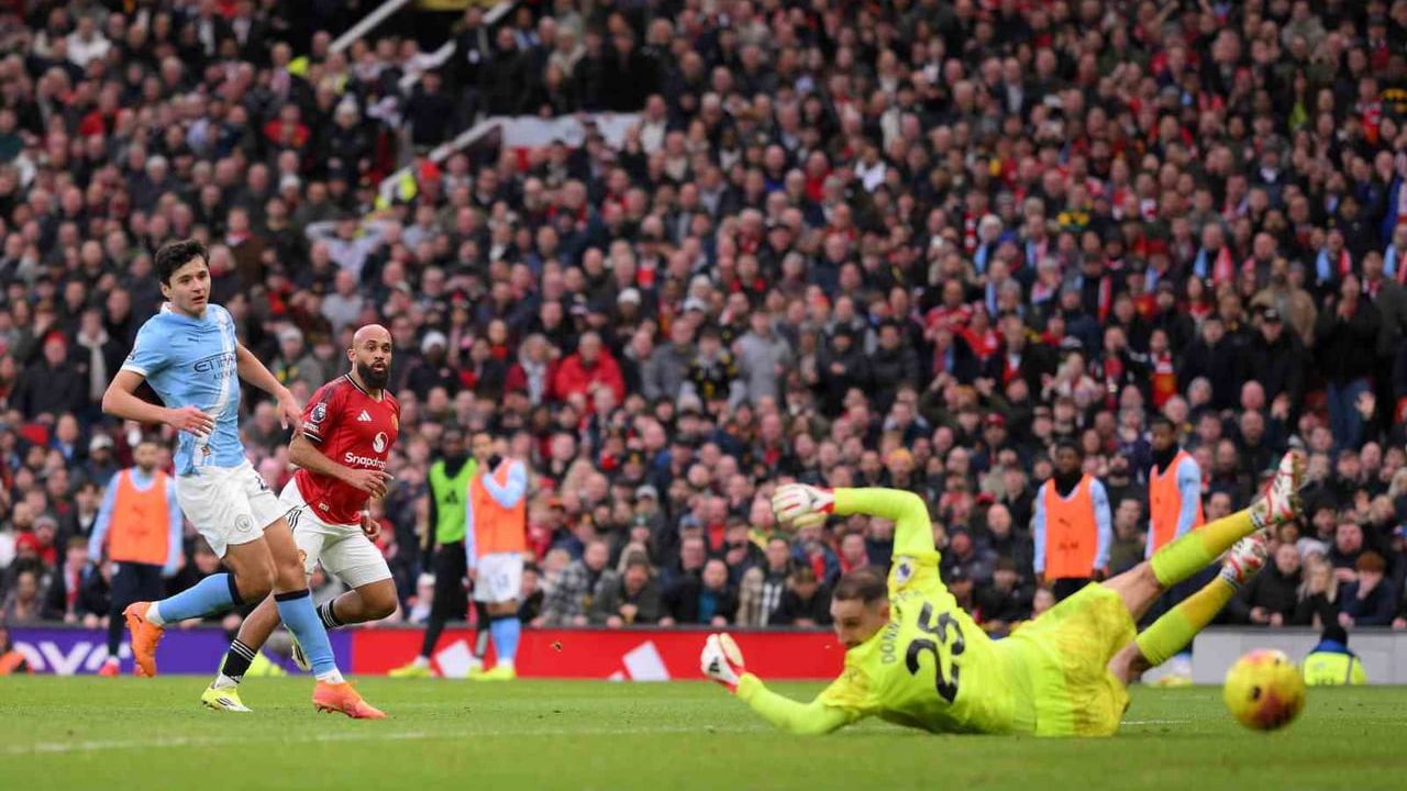 Premier Lig 22. Hafta: Manchester United, Manchester City'i 2-0 Mağlup Etti