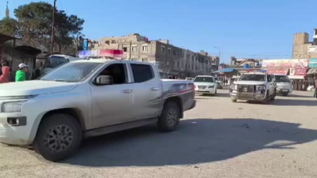 Rakka’da K9 köpeklerle bomba arama çalışmaları sürüyor