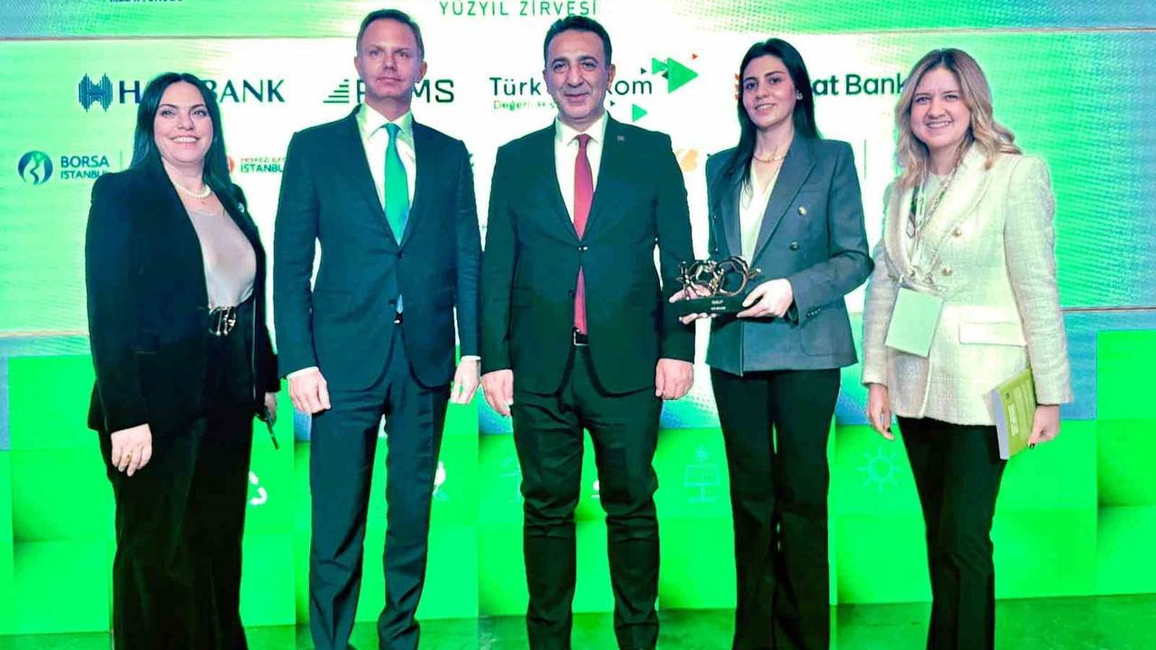 RE&UP, tekstilde döngüsel ekonomiyle Sürdürülebilirlik Liderleri Ödülü’nü aldı