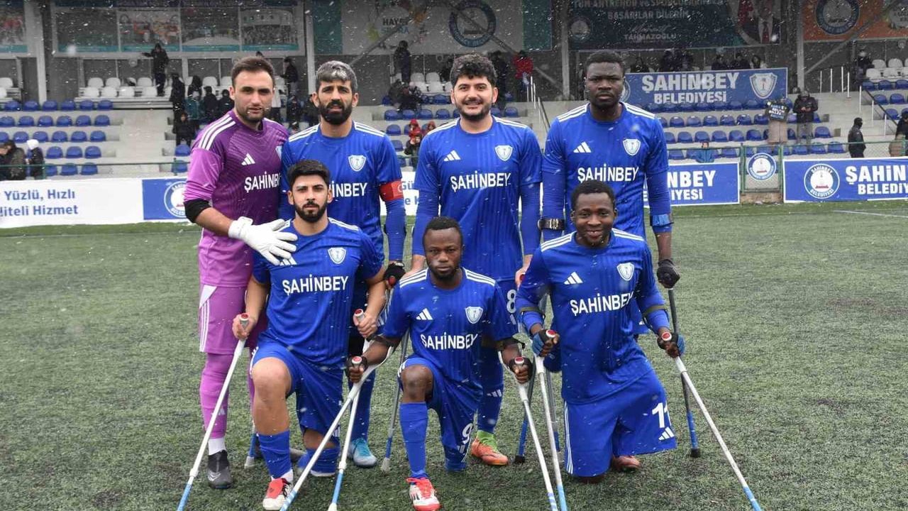 Şahinbey Ampute, TSK Rehabilitasyon'u 7-0 Yenerek Şampiyonluk Yolunda İlerledi