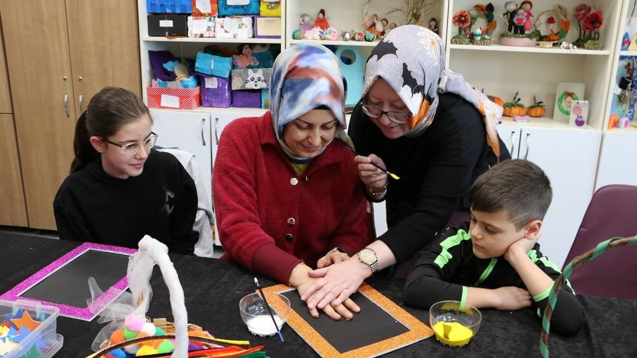 Sakarya'da sömestr atölyeleri: SGM'de çocuklar ve aileler müzik ve tasarımda buluşuyor