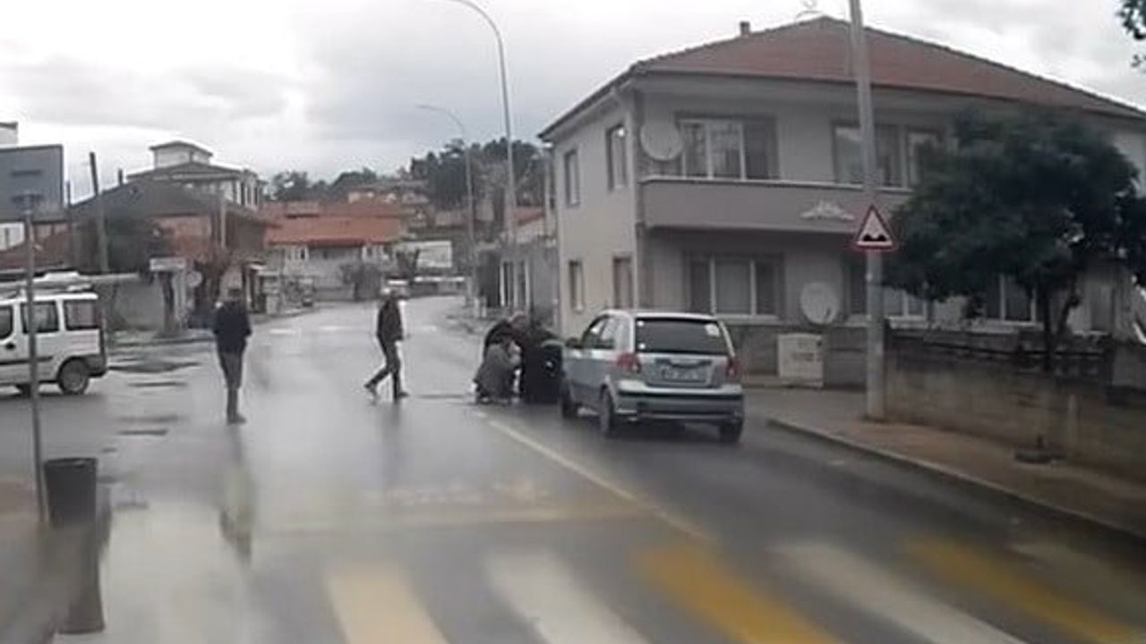 Sakarya Serdivan'da otomobil çarptığı 77 yaşındaki kadın yaşamını yitirdi