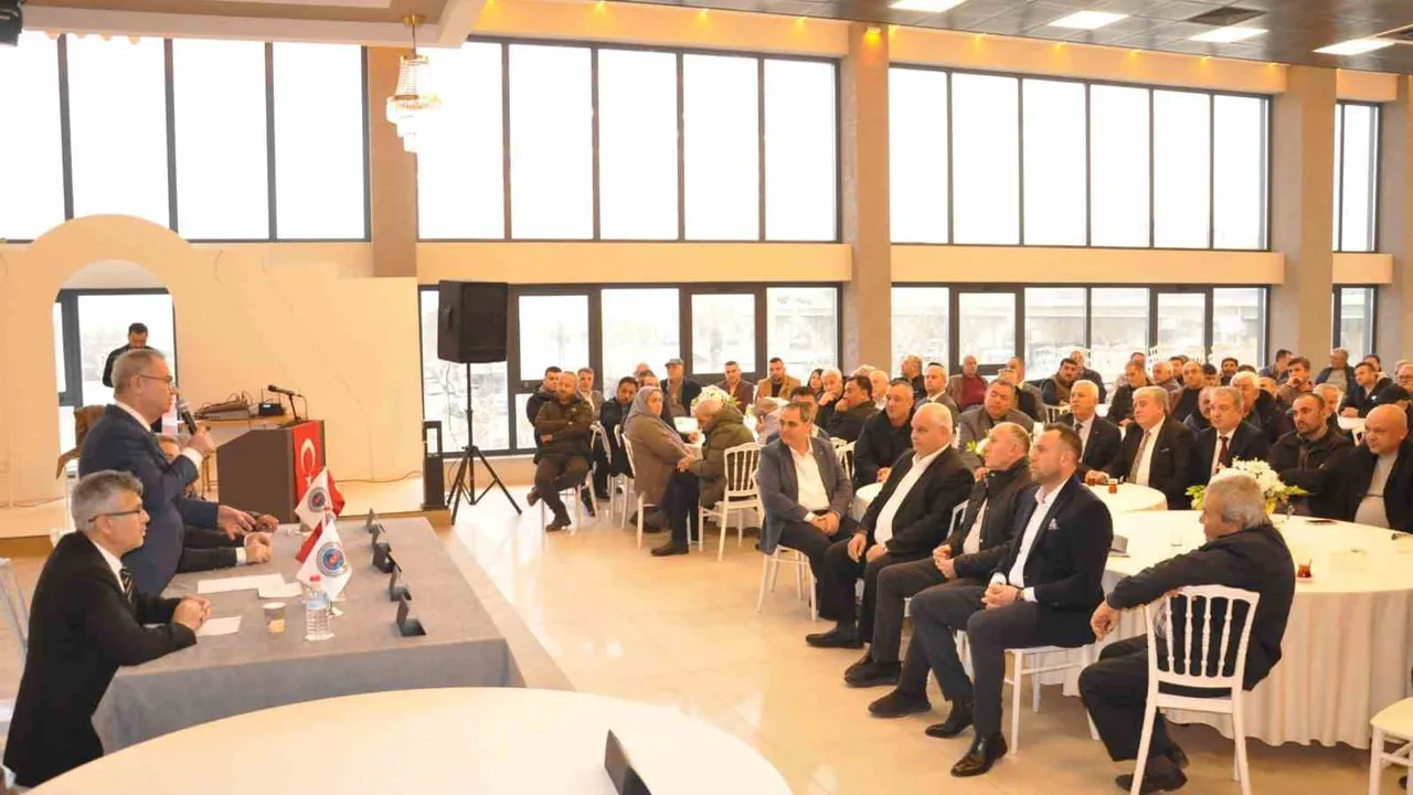 Salihli Keresteciler, Marangozlar ve Ağaç İşleri Odası'nda Mustafa Kemal Alacalı 5. kez başkan seçildi