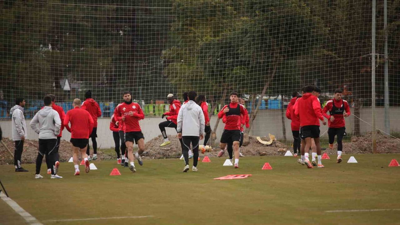 Sami Uğurlu: Antalyaspor için elimizden geleni yapacağız