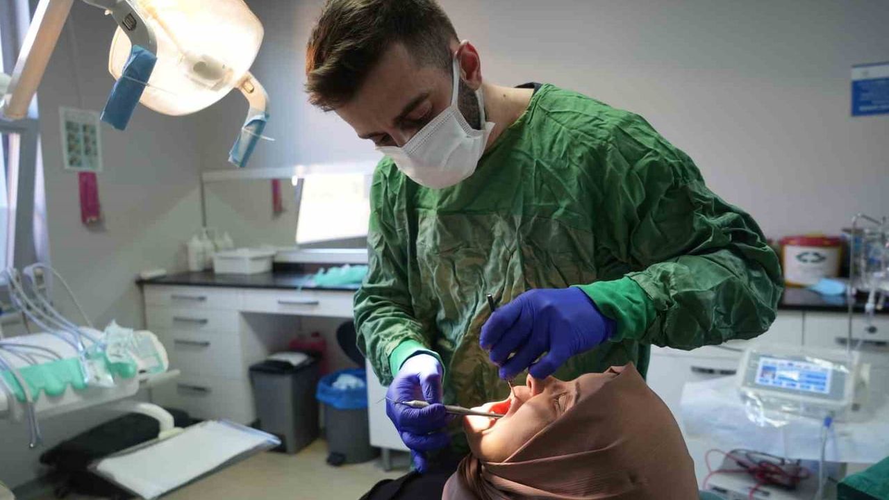 Samsun Ağız ve Diş Sağlığı Hastanesi'nde 2025'te yıllık muayene sayısı 900 bine yaklaştı