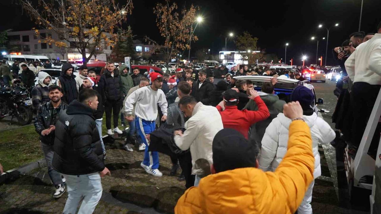 Samsun Atakum'da 2026 coşkusu: Yüzlerce kişi Yat Limanı'nda yeni yılı karşıladı