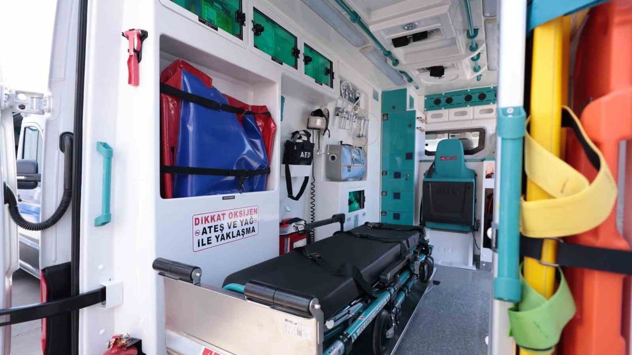 Samsun Büyükşehir Belediyesi 5 hasta nakil aracıyla hizmete başladı