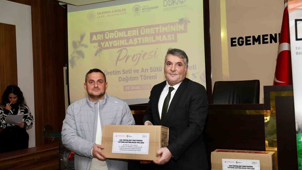 Samsun'da 100 arıcıya ana arı ve arı sütü üretim seti desteği