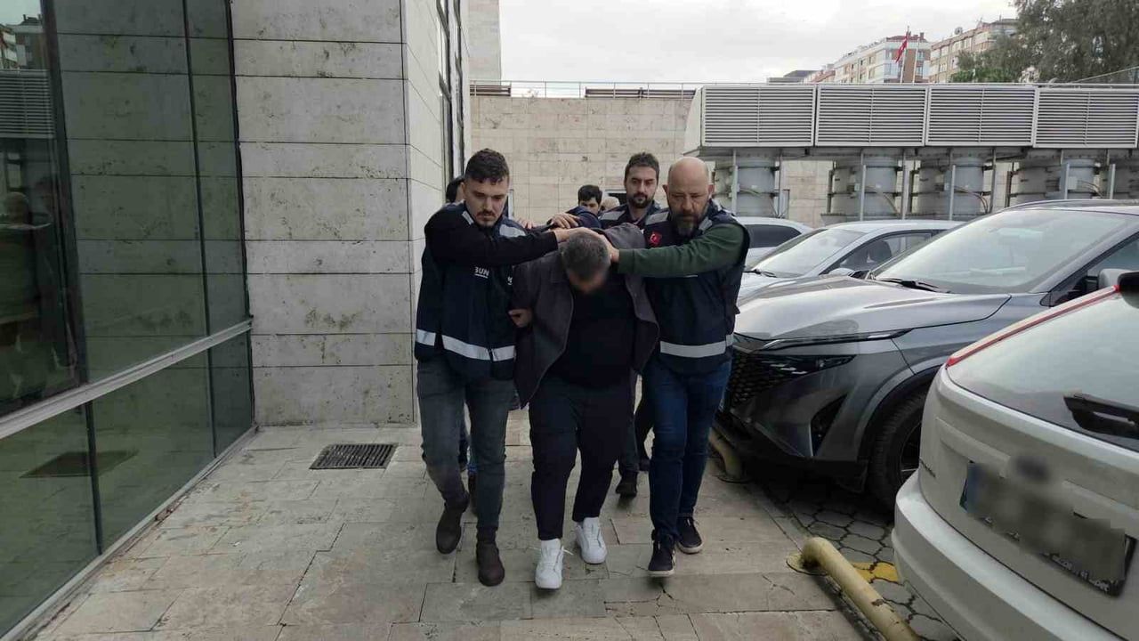Samsun'da 200 bin TL'lik zorla para alma iddiası: 4 şüpheli adliyede