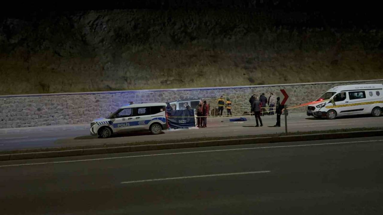 Samsun'da araçta çıkan tartışma sonucu sevgilisini öldürdü: Zanlı teslim oldu