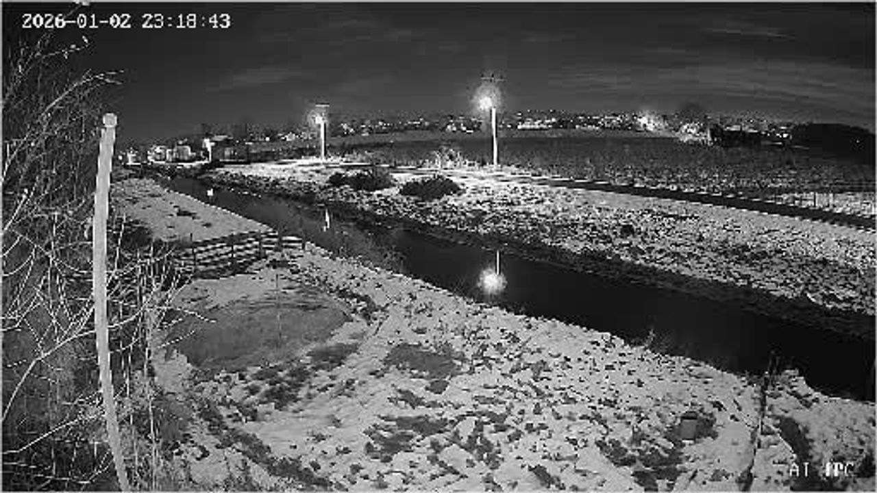 Samsun'da Meteor Atmosfere Girip Gökyüzünü Aydınlattı — Ovacık'ta Güvenlik Kamerası Kaydetti