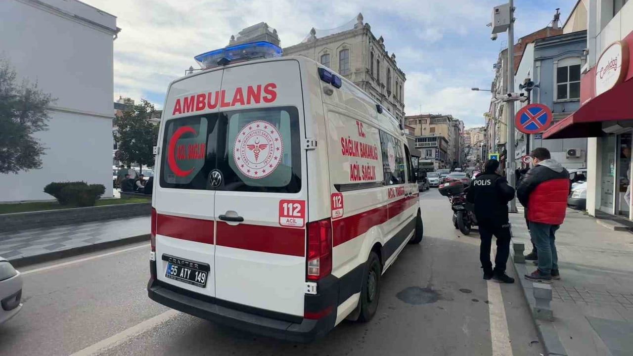 Samsun'da SUV, yayalara yol veren iki motosiklete arkadan çarptı: 2 yaralı