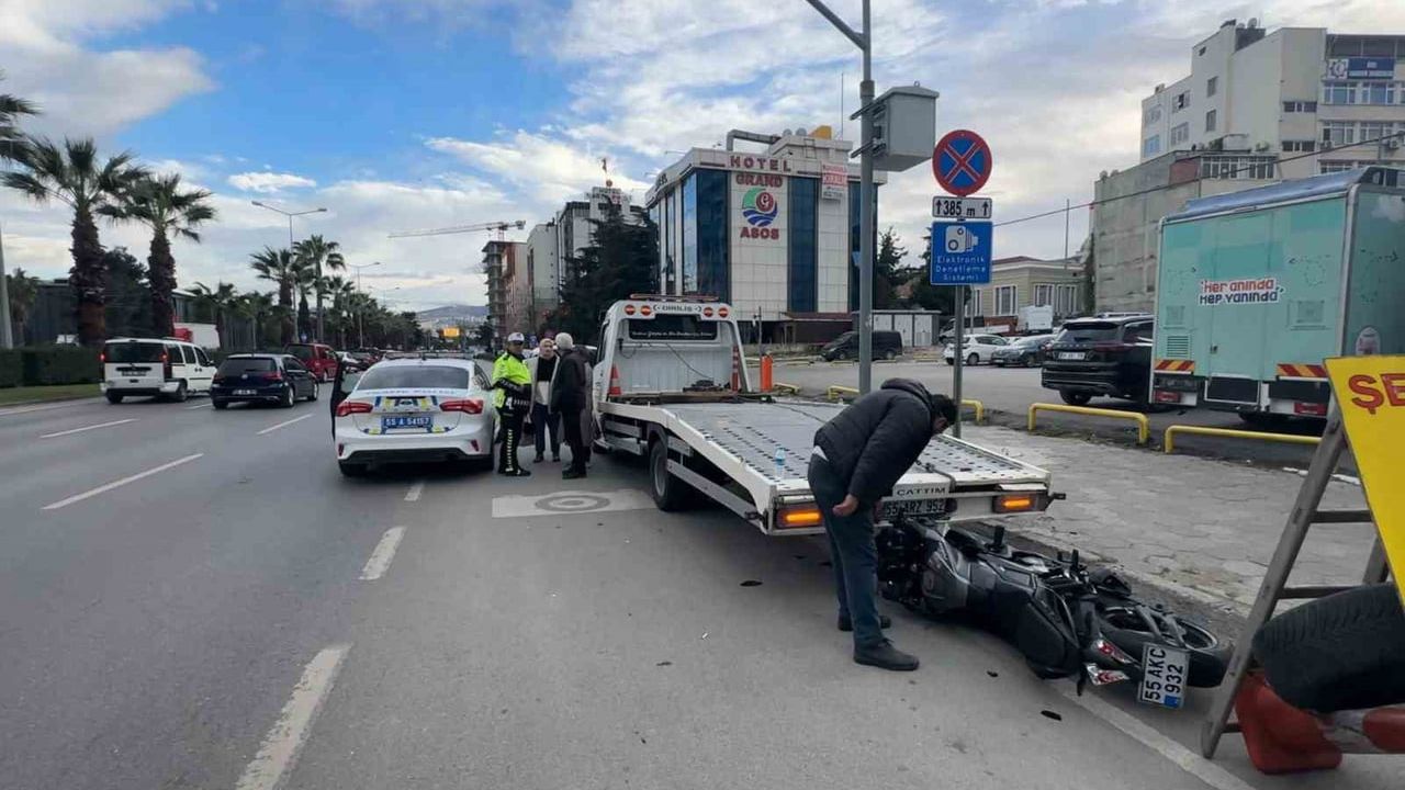 Samsun İlkadım'da hafif ticari araçla motosiklet çarpıştı: Sürücü yaralandı