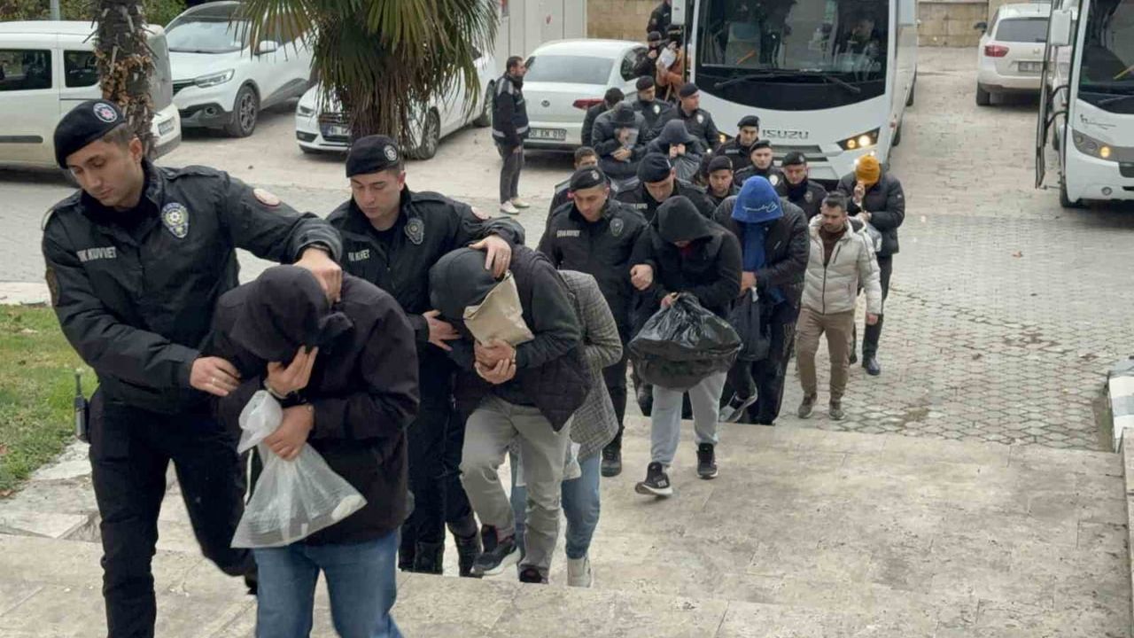 Samsun merkezli 19 ilde çocuk müstehcenliği operasyonunda 20 kişi adliyeye sevk edildi