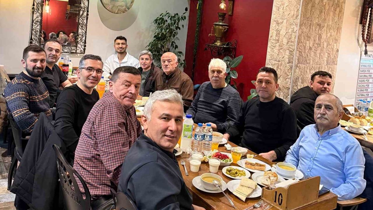 Samsun Vezirköprü Devlet Hastanesi'nde 40 Yıllık Sağlık Emekçisine Vefa Gecesi