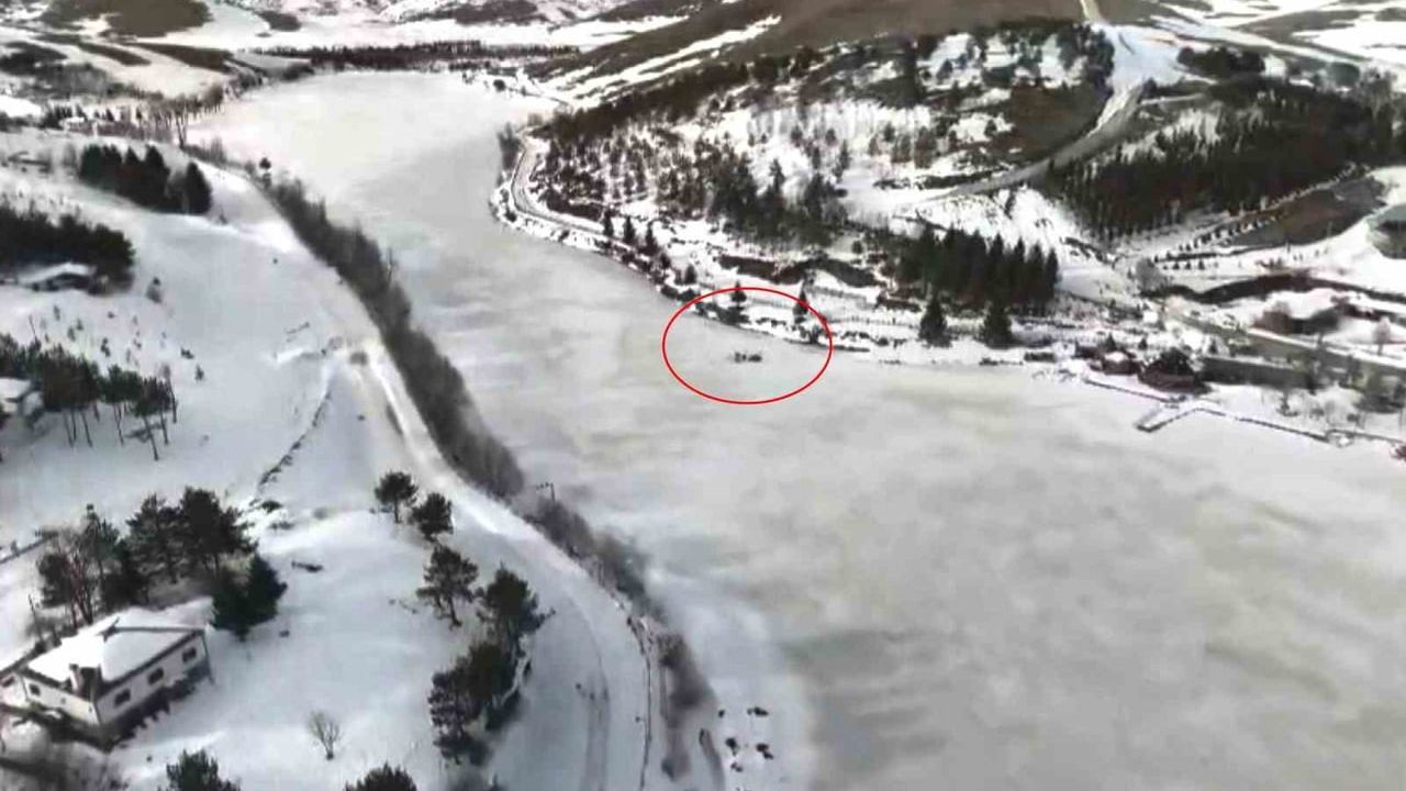 Samsunlu doktor ve doğa fotoğrafçısı Aybastı-Perşembe Yaylası'nda donmuş göl üzerinde kamp yaptı