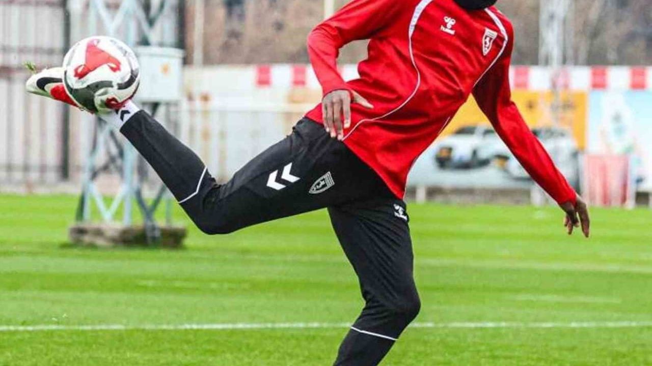 Samsunspor, Anthony Musaba ile karşılıklı anlaşarak sözleşmesini feshetti