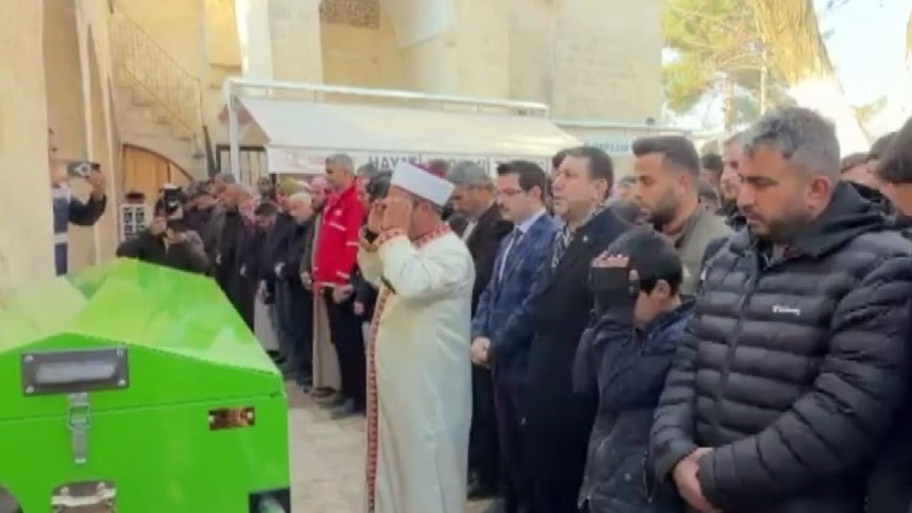 Şanlıurfa'da Su Kanalına Düşen Sürücü Halil Gündüz Toprağa Verildi