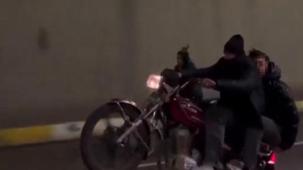 Şanlıurfa’da tek tekerle trafiği tehlikeye atan motosiklet sürücüsüne para cezası ve ehliyete el konuldu