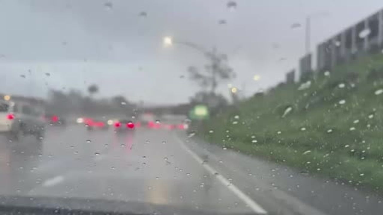 Santa Barbara Havalimanı'nda şiddetli yağışlar nedeniyle uçuşlar durduruldu