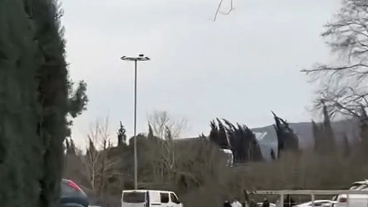 Sapanca'da panelvan minibüsle drift atan sürücüye 58 bin 217 TL para cezası, ehliyete 2 ay el konuldu