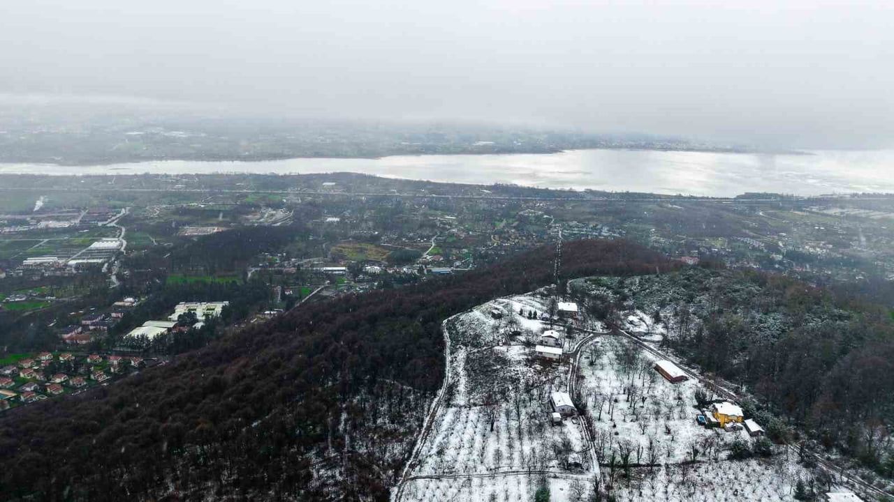 Sapanca Gölü'nde seviye artışı: Son haftada 8 cm yükseldi, havzaya ~4 milyon m³ su girişi