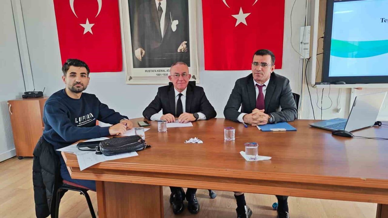 Sarıgöl'de okul müdürleri ikinci dönem hazırlıklarını değerlendirdi