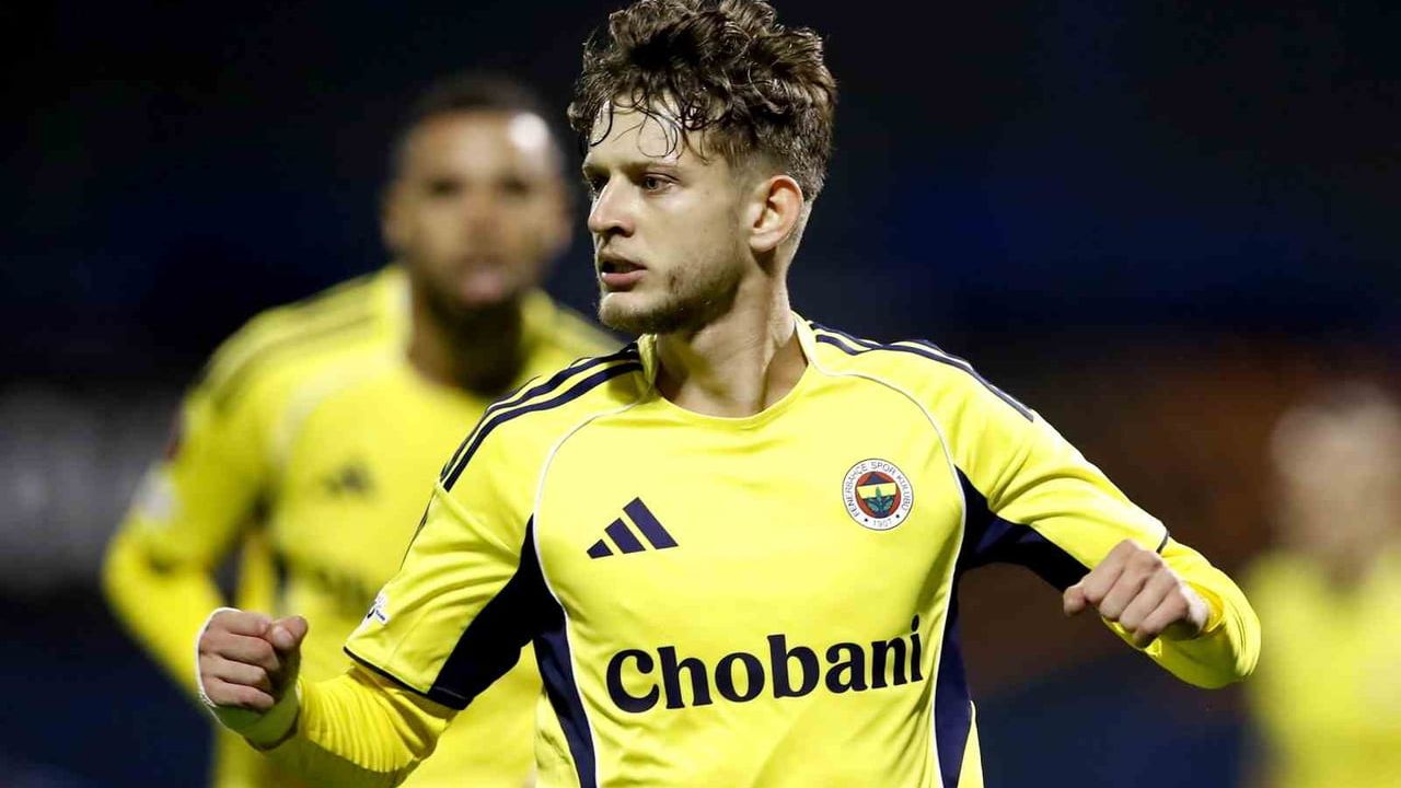 Sebastian Szymanski, Stade Rennes FC'ye transfer oldu