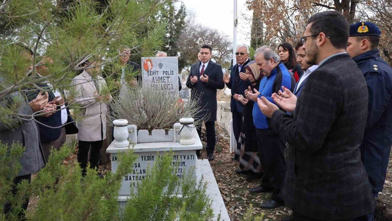 Şehit Polis Ahmet Işlakça, Şehadetinin Yıldönümünde Karacasu'da Anıldı