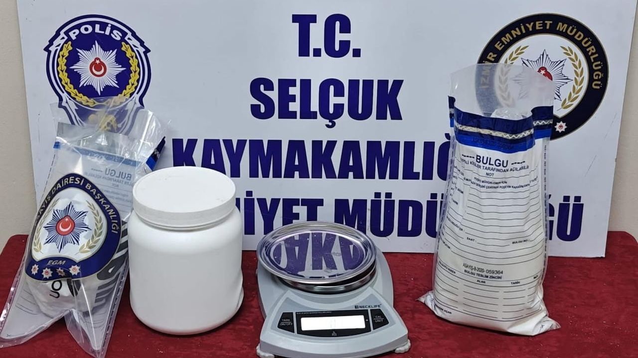 Selçuk'ta uyuşturucu operasyonu: 4 şüpheli tutuklandı