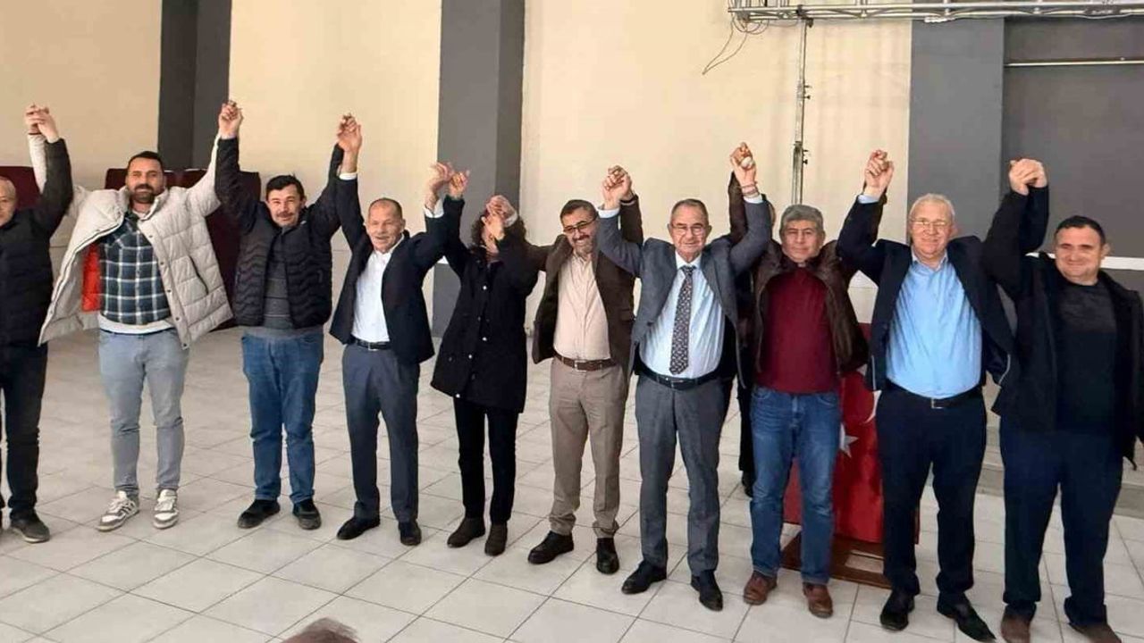 Selendili esnaflardan Nurullah Efendi Kahveci’ye güven oyu