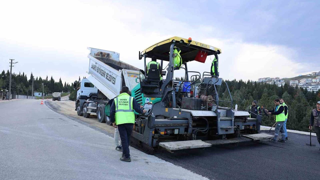 Serdivan’da ilçe merkezini baypas edecek transit güzergah: 32. Sokak, Sivritepe Cad. ve 340. Sokak bağlantısı