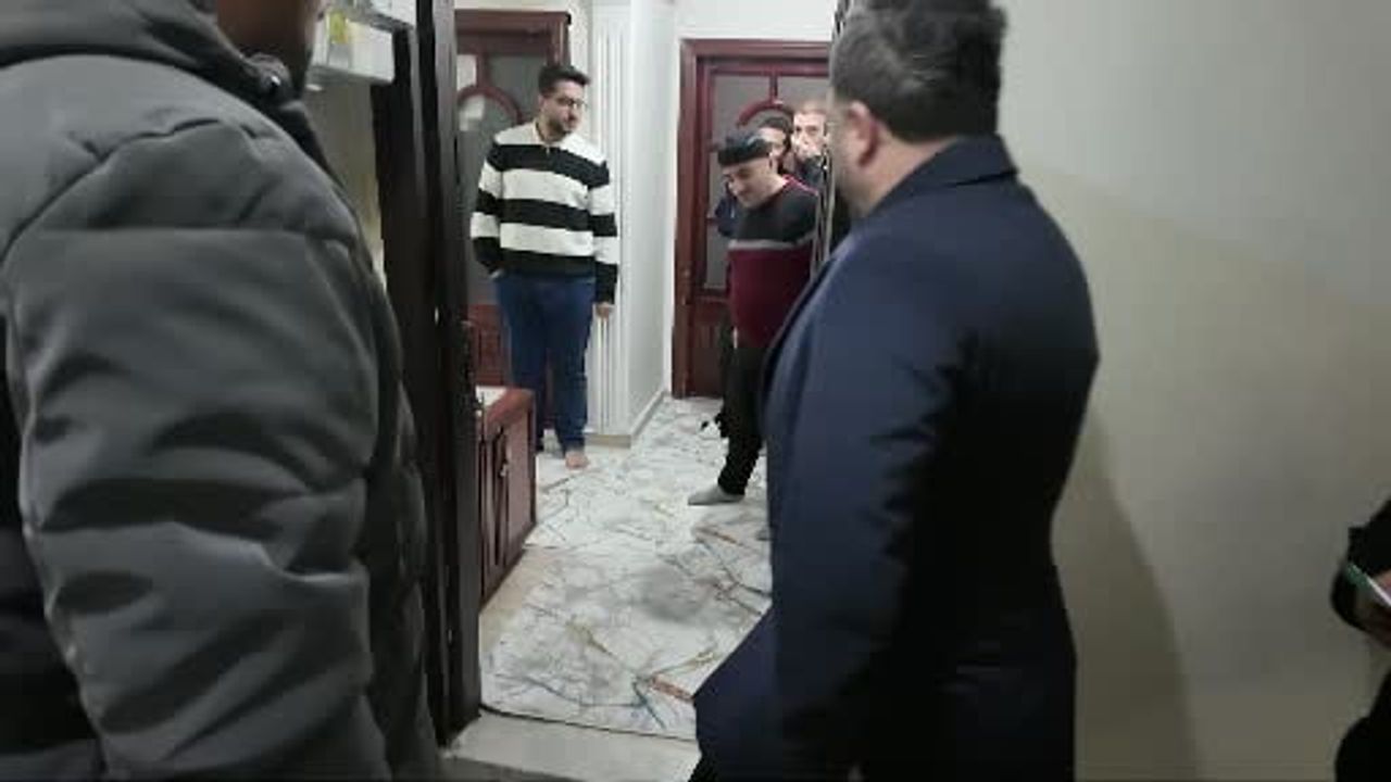 Siirt'te Sevgi Evleri'nden ayrılan gence 19. yaş sürprizi