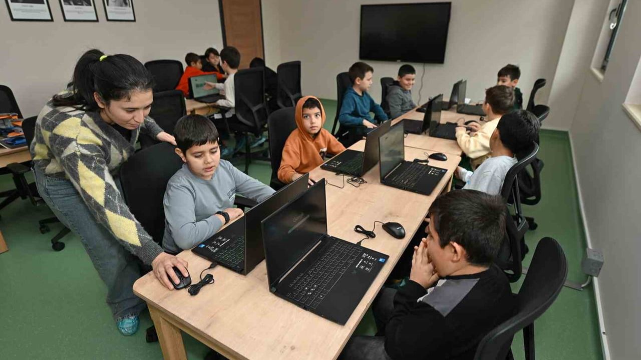 Silifke Çocuk Kampüsü: 8 atölye ve günde 500 çocuğa hizmet