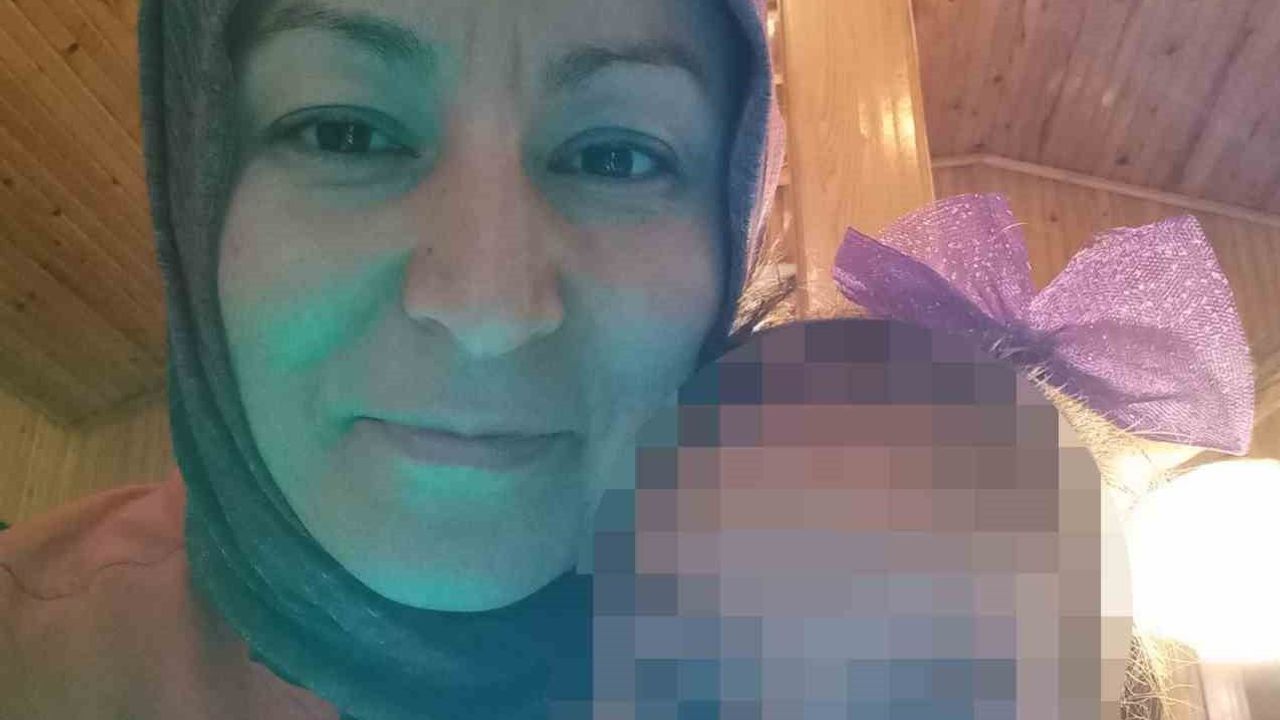 Simav'da otomobil ile öğrenci servisi çarpışması: 1 ölü, 1 ağır yaralı