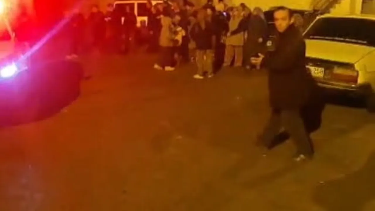 Sındırgı'da 5.1'lik Deprem: Işıklar Mahallesi Sakinleri Evlerine Dönmüyor