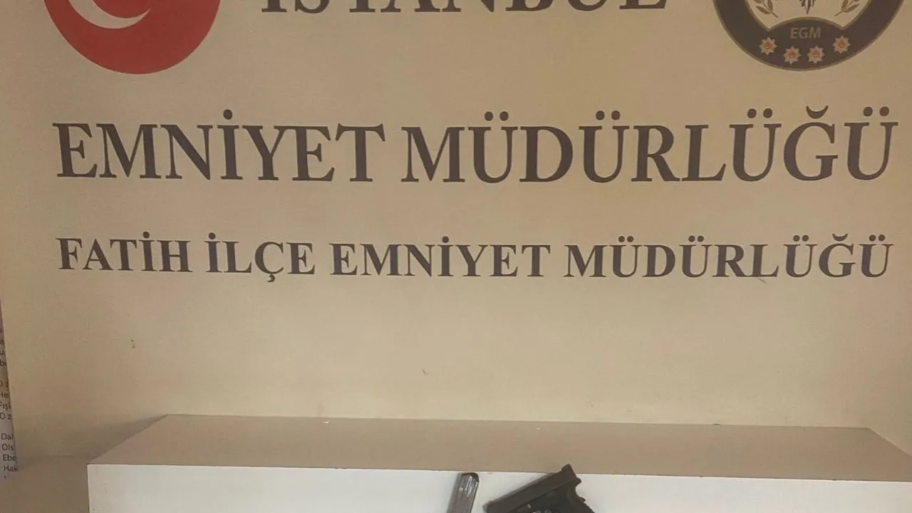 Sirkeci’de telefoncuda silahlı saldırı: Yeni güvenlik kamerası görüntüleri ve şüphelinin yakalanması