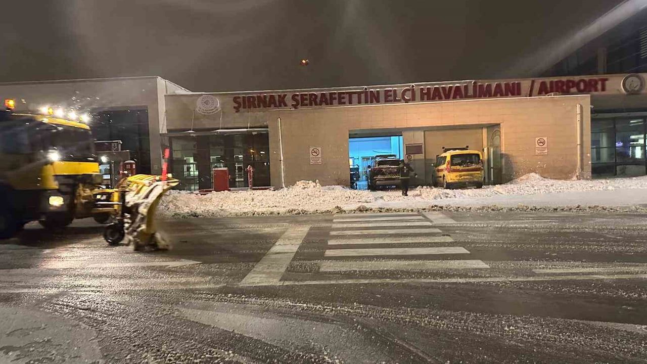Şırnak Şerafettin Elçi Havalimanı'nda 4 uçuş iptal edildi