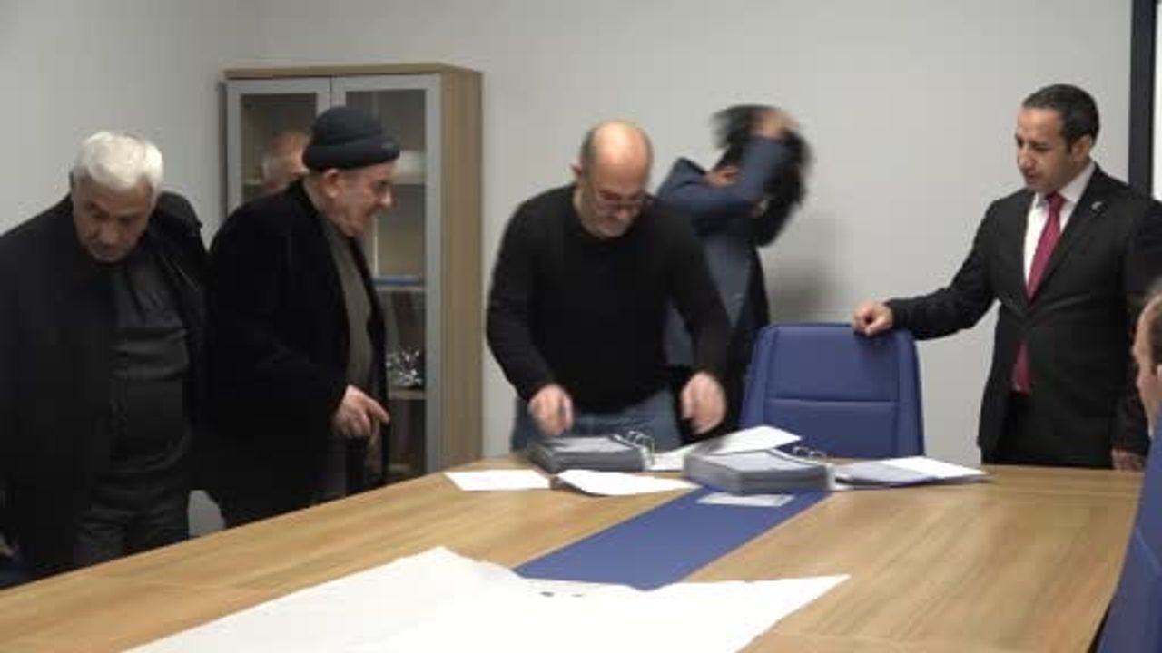 Şırnak'ta 32 yıllık hasret sona erdi: Seslice köyü tapularına kavuştu