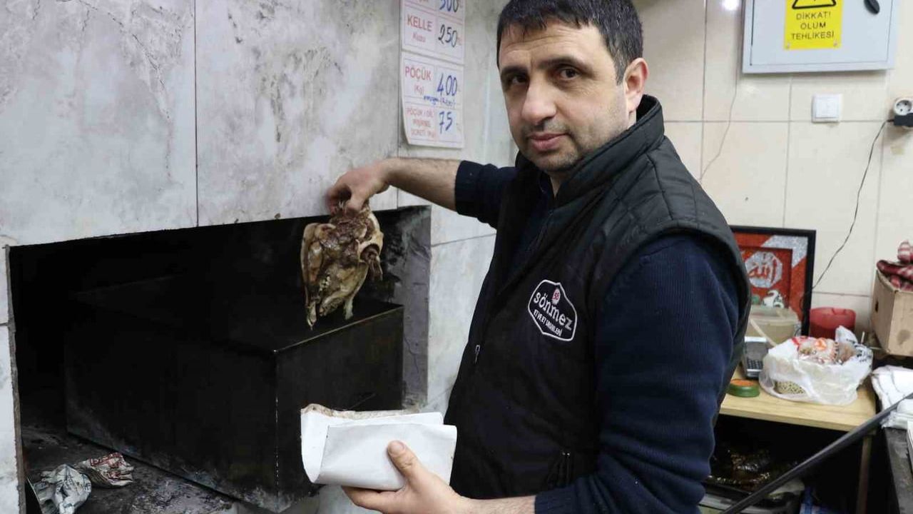 Sivas’ın Kış Sofralarının Vazgeçilmezi: Taş Fırında 16 Saatte Hazırlanan Kelle