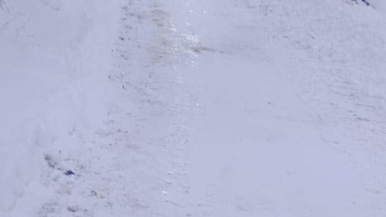 Sivas’ta Yoğun Kar: Bin 420 Yerleşim Yerinden Yaklaşık 850’sinin Yolu Kapandı