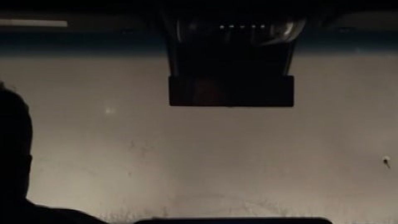 Sivas'ta yoğun kar yağışı ulaşımı aksattı: Birçok karayolu trafiğe kapandı