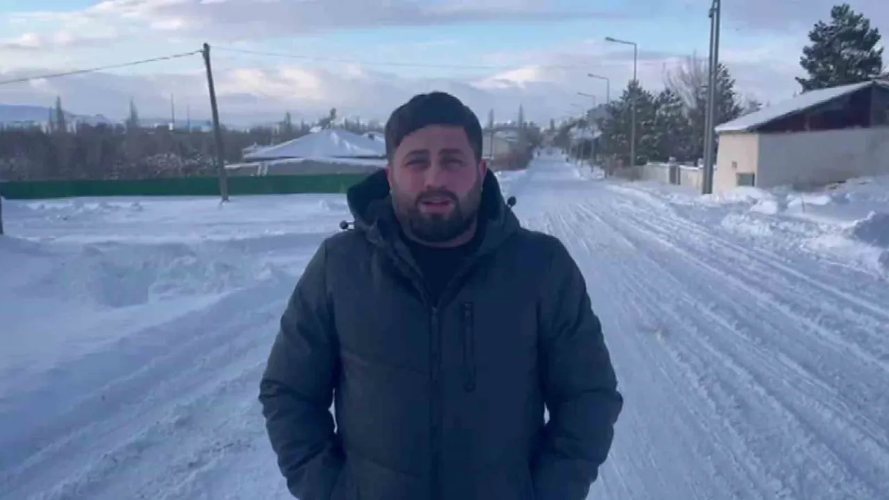 Sivas Ulaş'ta vatandaş donmak üzere olan yavru kediyi kurtardı