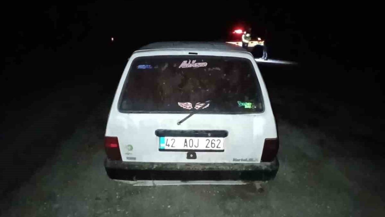 Söğüt'te durdurulan araçta kesilmiş elektrik direği parçaları bulundu