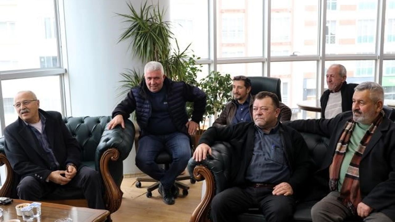 Söğüt'te köy muhtarları Başkan Ferhat Durgut ile taleplerini paylaştı