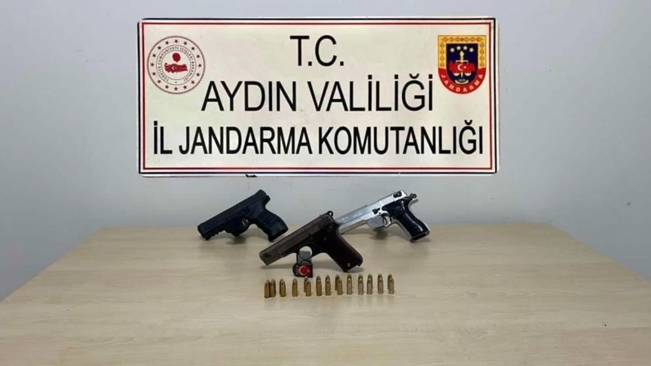 Söke'de Jandarma Operasyonunda 3 Ruhsatsız Tabanca Ele Geçirildi
