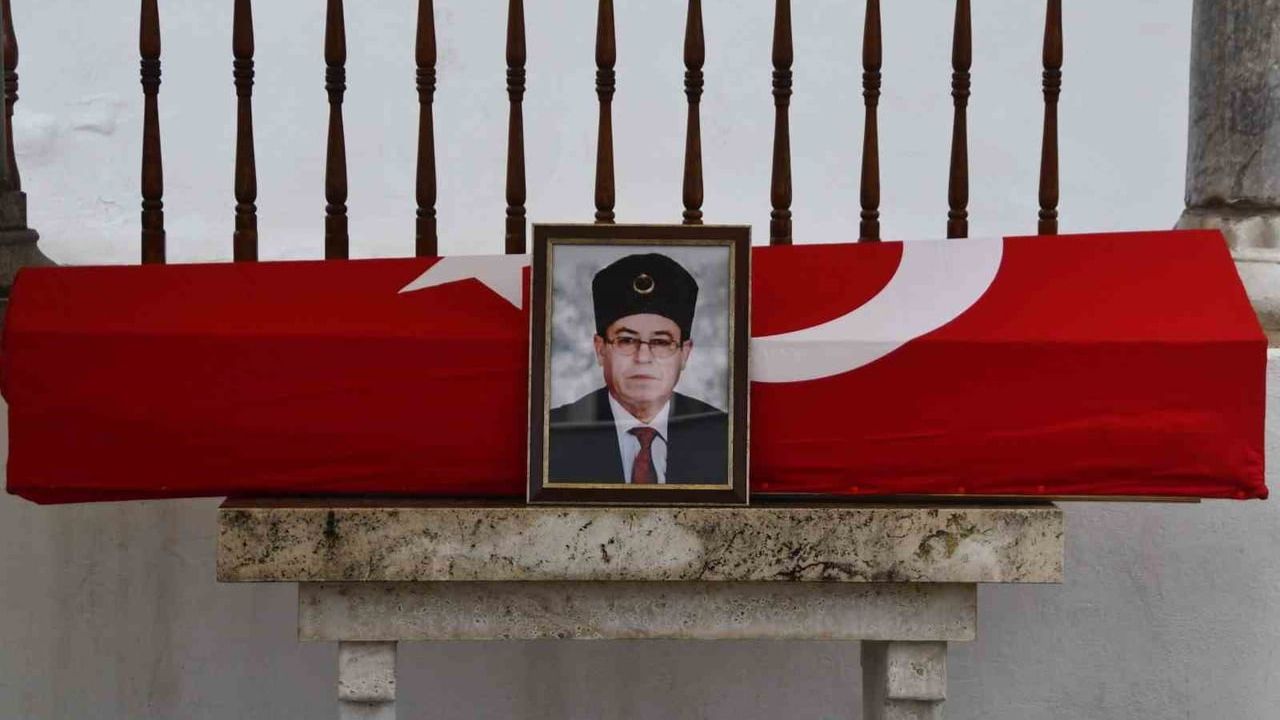 Söke'de Kıbrıs Gazisi Oktay Ayan, Çeltikçi Camii'nde düzenlenen törenle uğurlandı