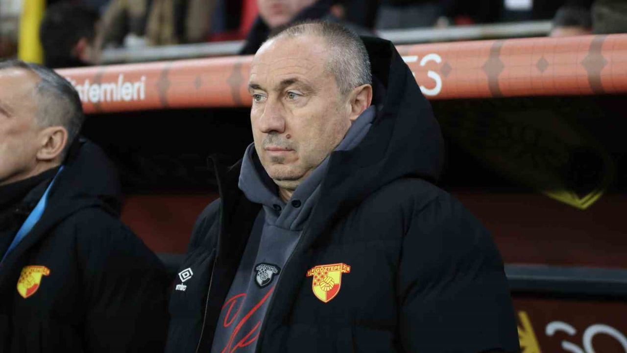 Stanimir Stoilov: İki oyuncumuzun cezalı duruma düşmesi üzücü — Göztepe 3-1 Çaykur Rizespor